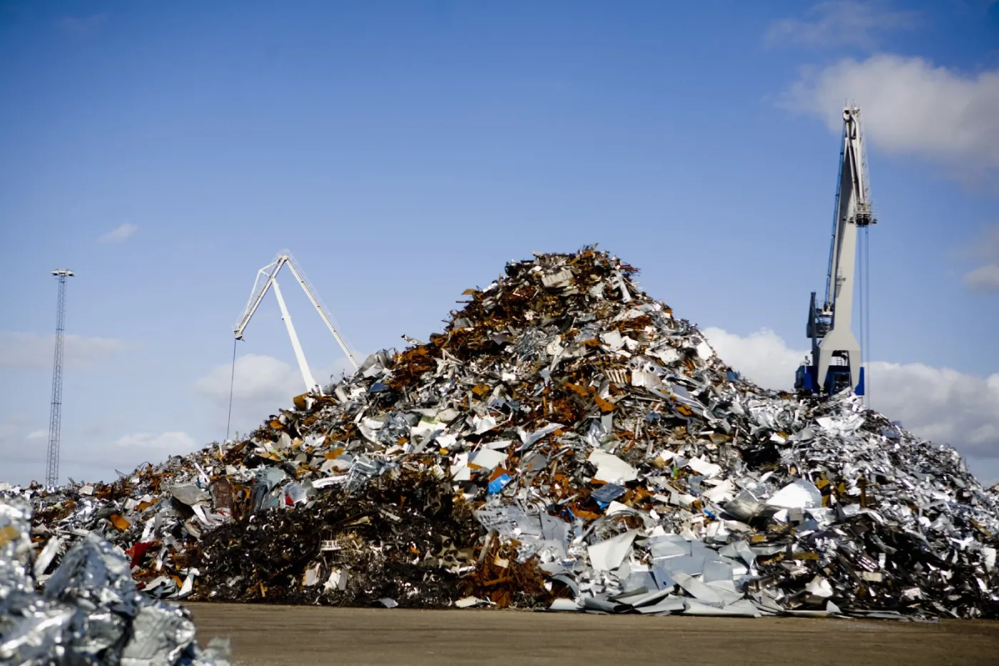 Recyclage de métaux ferreux et non ferreux par SBT Recyclage à Lyon